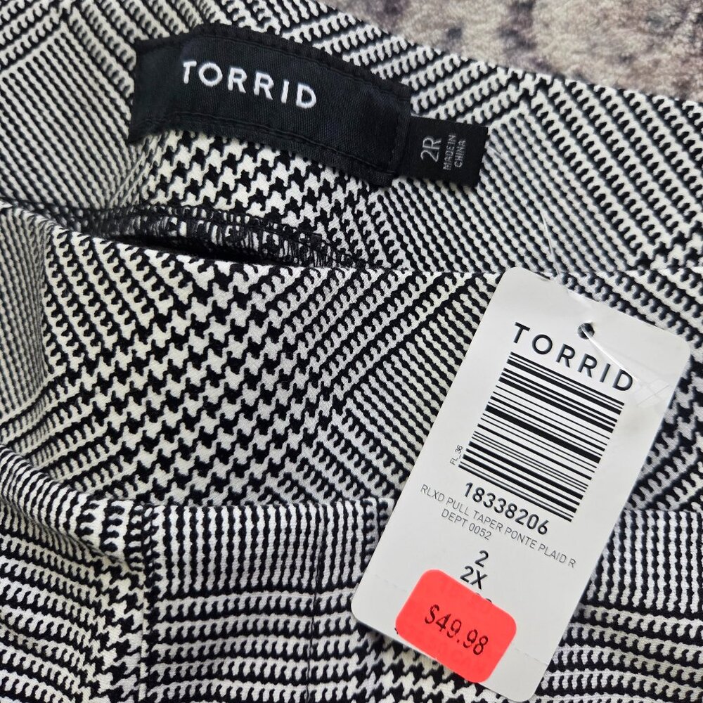 Torrid Pull on Pants - Picture 2 of 3
